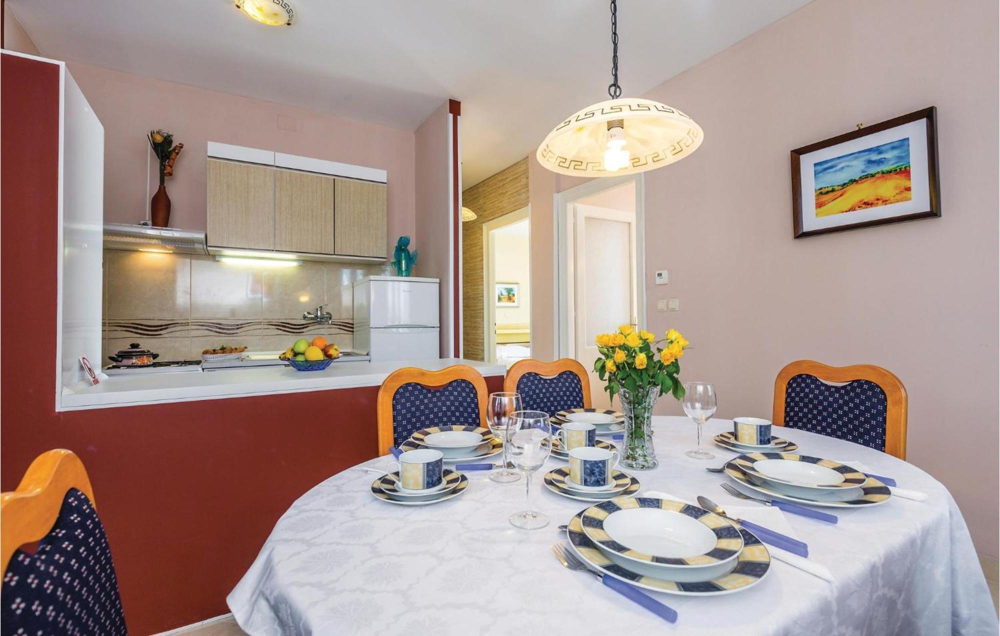 Gorgeous Apartment In Rijeka With Kitchen Esterno foto