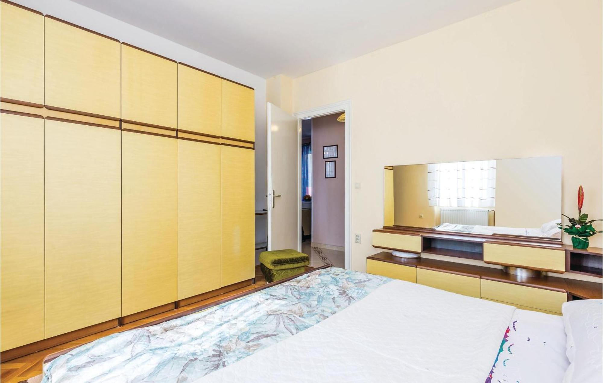 Gorgeous Apartment In Rijeka With Kitchen Esterno foto