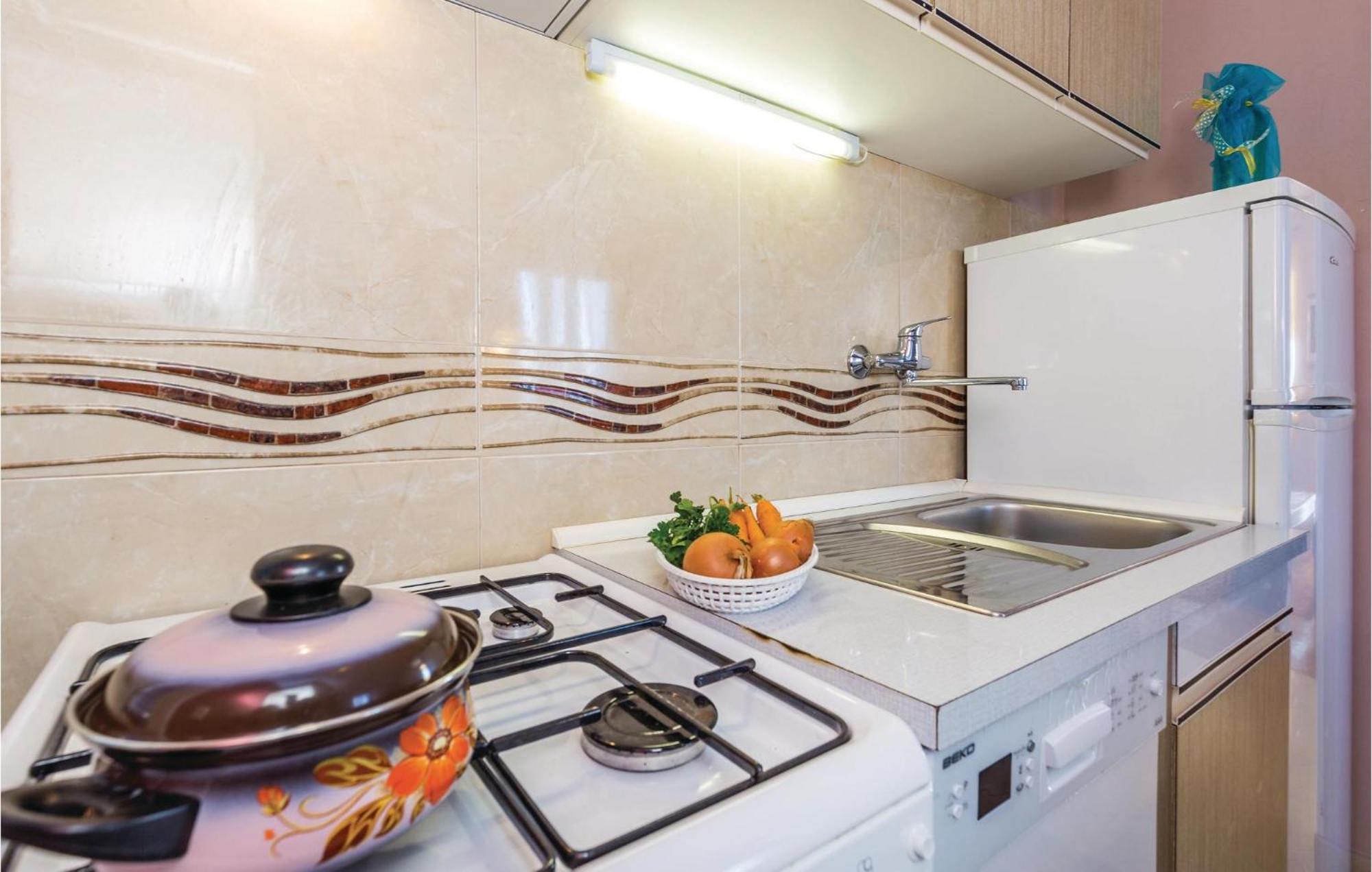 Gorgeous Apartment In Rijeka With Kitchen Esterno foto