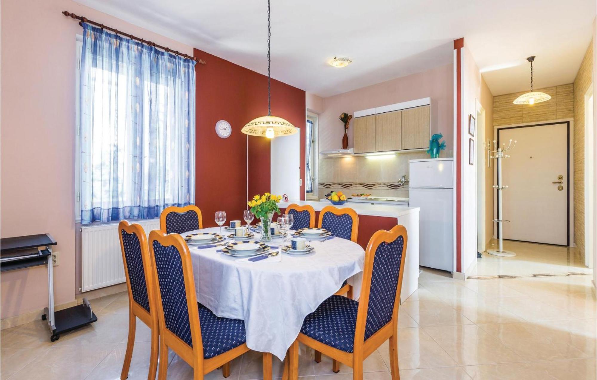 Gorgeous Apartment In Rijeka With Kitchen Esterno foto
